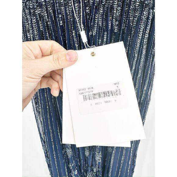 Mac Duggal 5226 Navy Blue V-Neck Sequin Sleeveless Gown Size 2 New - Picture 6 of 9
